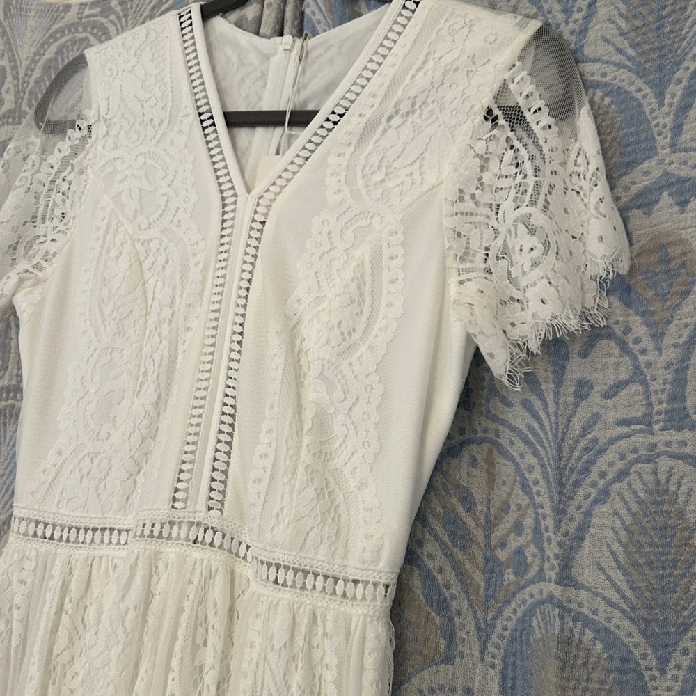 Bohemian White Gown Size XS Gorgeous Snow White Lace Fully Lined by Magnolia NEW - Picture 8 of 16